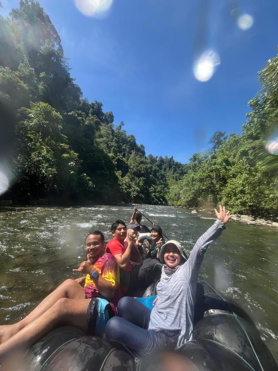 Pongo Guest House & Jungle Trekking Bukit Lawang Ngoại thất bức ảnh