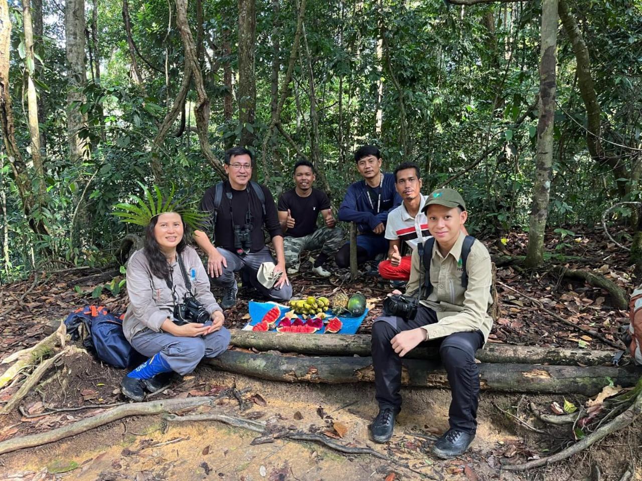 Pongo Guest House & Jungle Trekking Bukit Lawang Ngoại thất bức ảnh